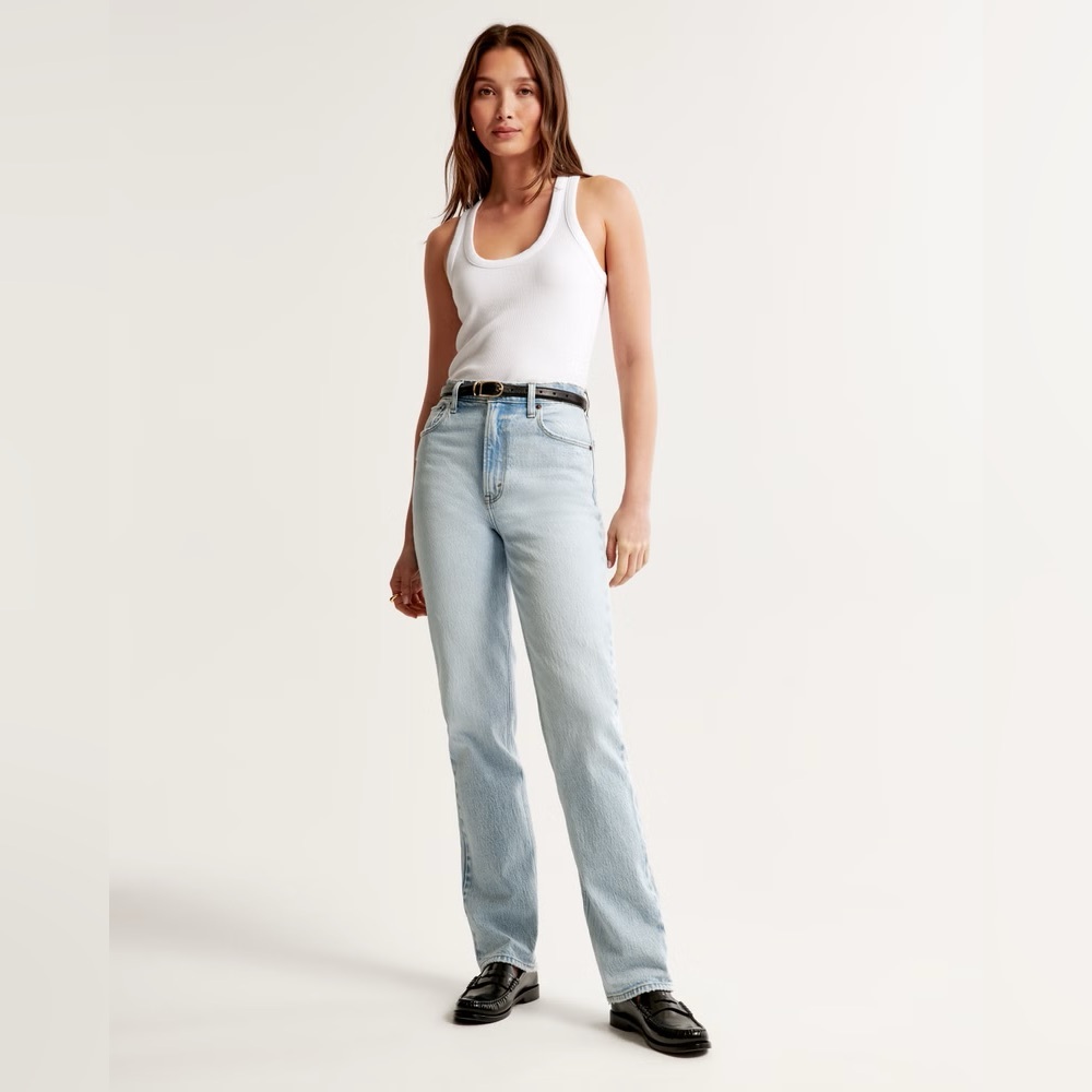 Abercrombie Curve Love Ultra High Rise 90s Straight Jean